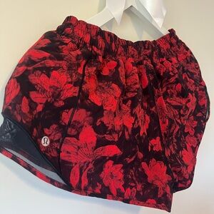 lululemon Run Hotty Hot Low-Rise Lined Shorts 2.5